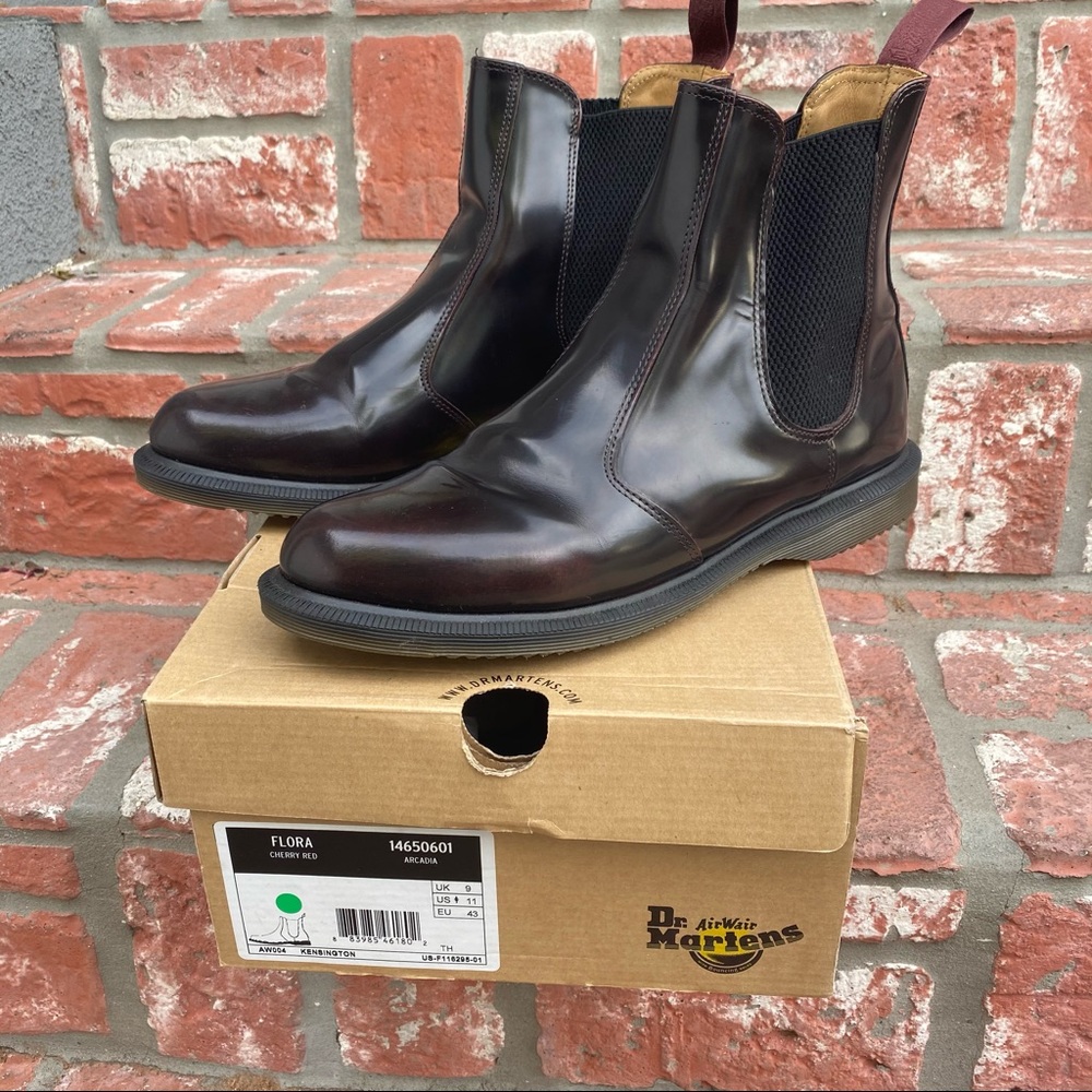 Dr Martens Flora Chelsea Boot